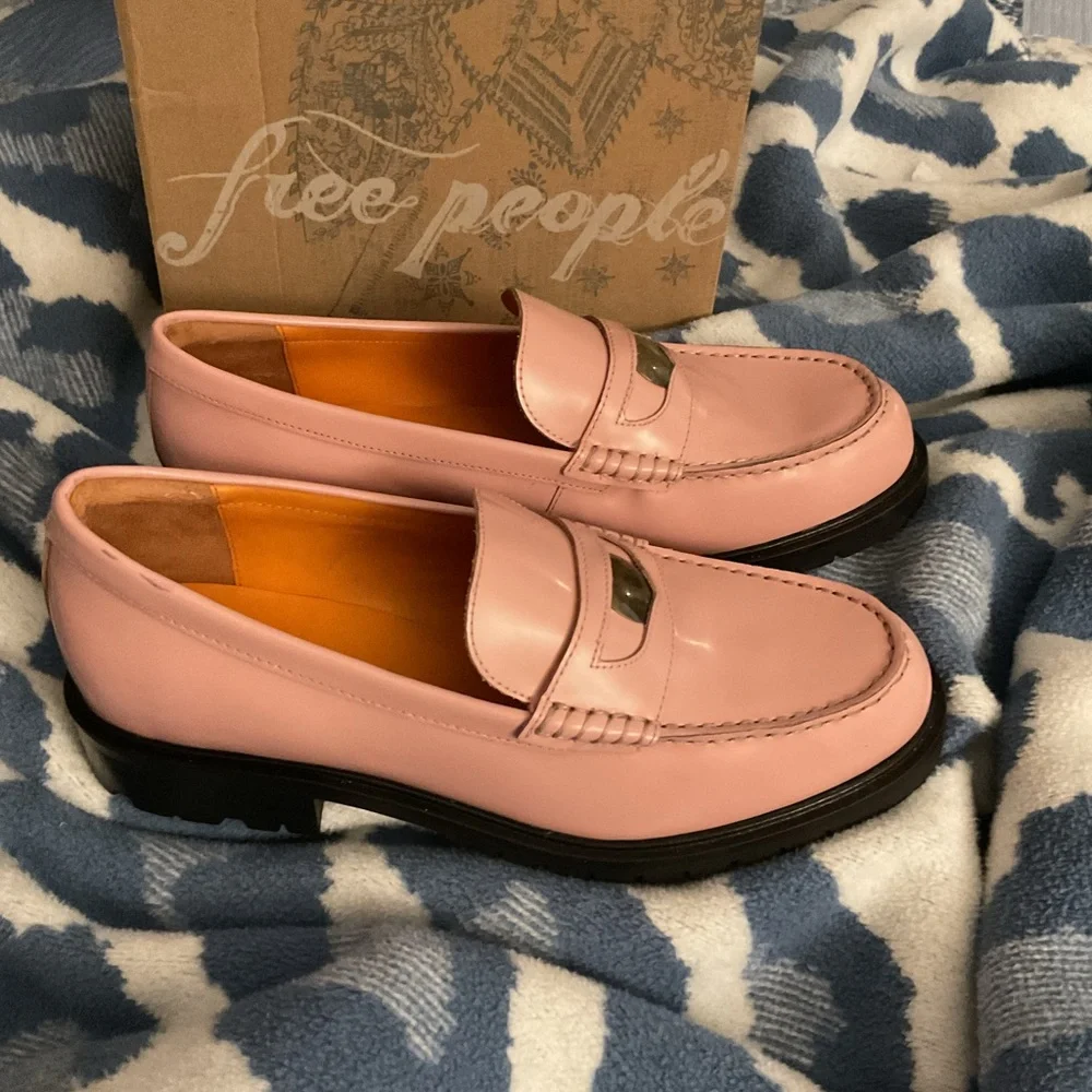 FREE PEOPLE COLLECTION - Liv Loafer in Perfect Pink, Size 39